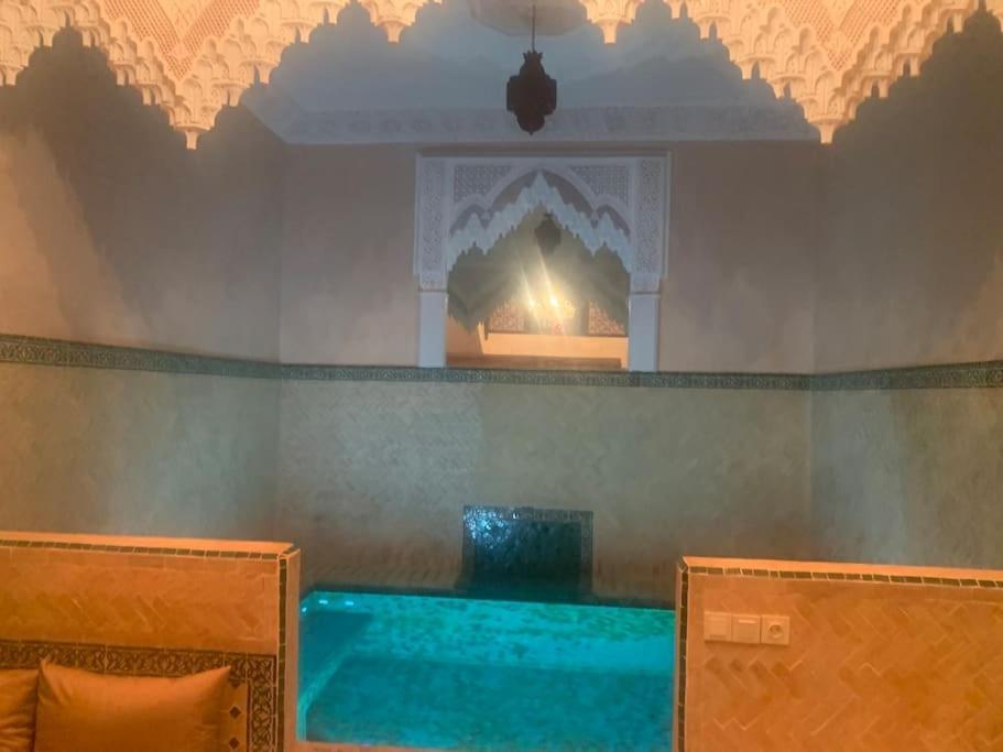 Super Riad Avec Piscine Interieure Маракеш Екстериор снимка